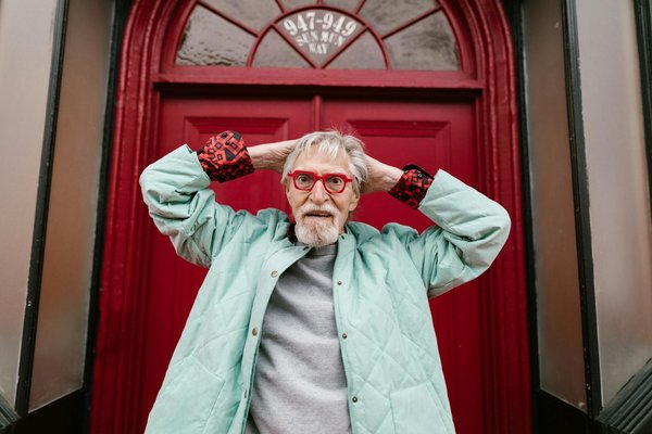 Éveillez Votre Corps pour le Grand Événement : Les Essentielles du Yoga Prénatal à Ne Pas Manquer